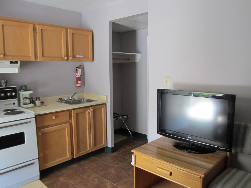 Canada'S Best Value Desert Inn & Suites Cache Creek Εξωτερικό φωτογραφία