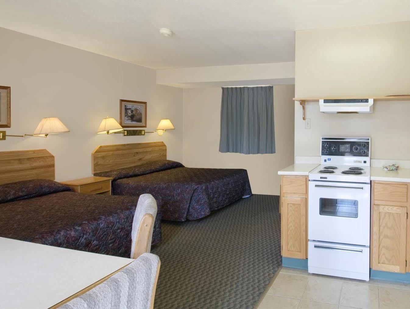 Canada'S Best Value Desert Inn & Suites Cache Creek Εξωτερικό φωτογραφία