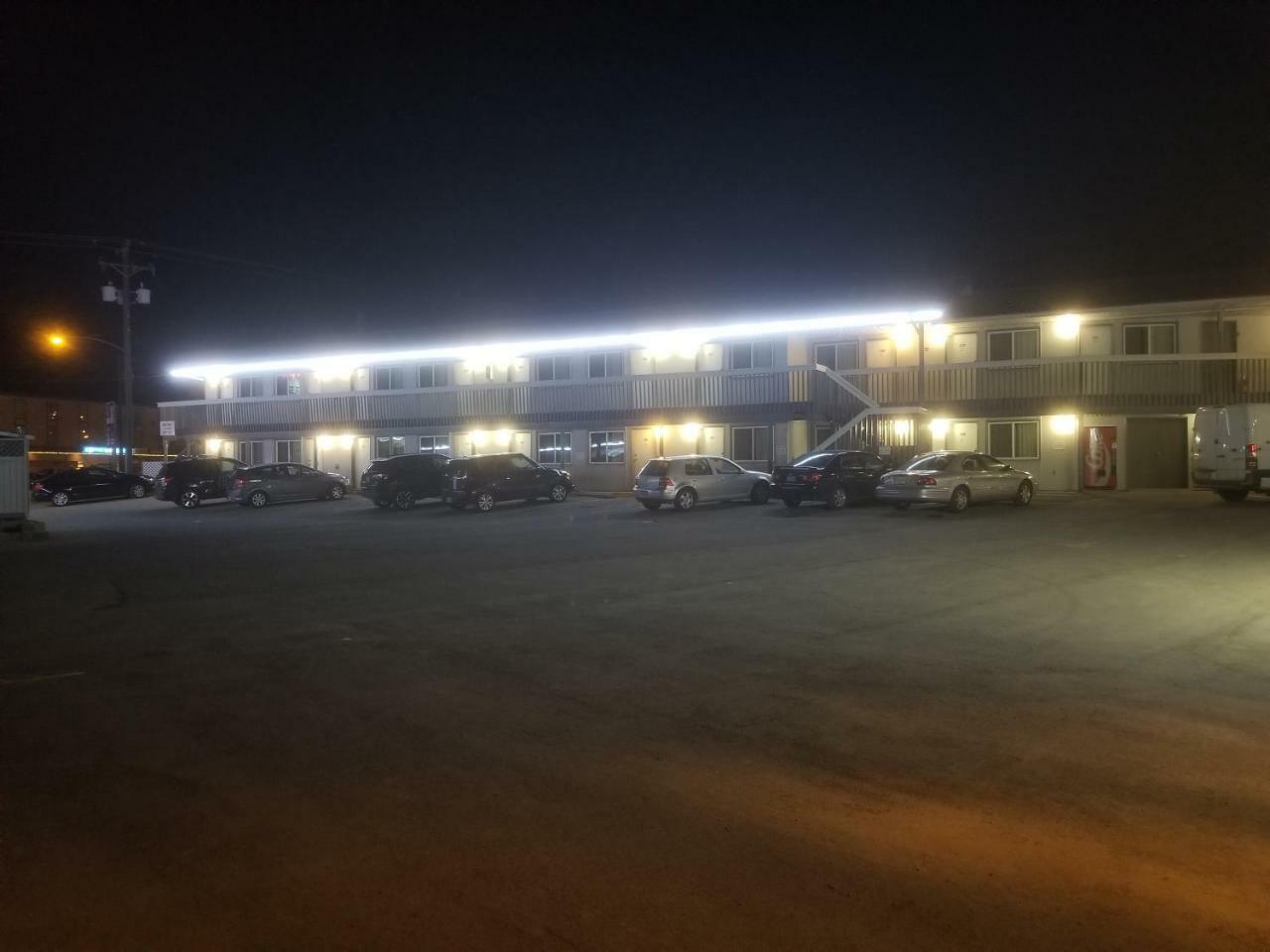 Canada'S Best Value Desert Inn & Suites Cache Creek Εξωτερικό φωτογραφία